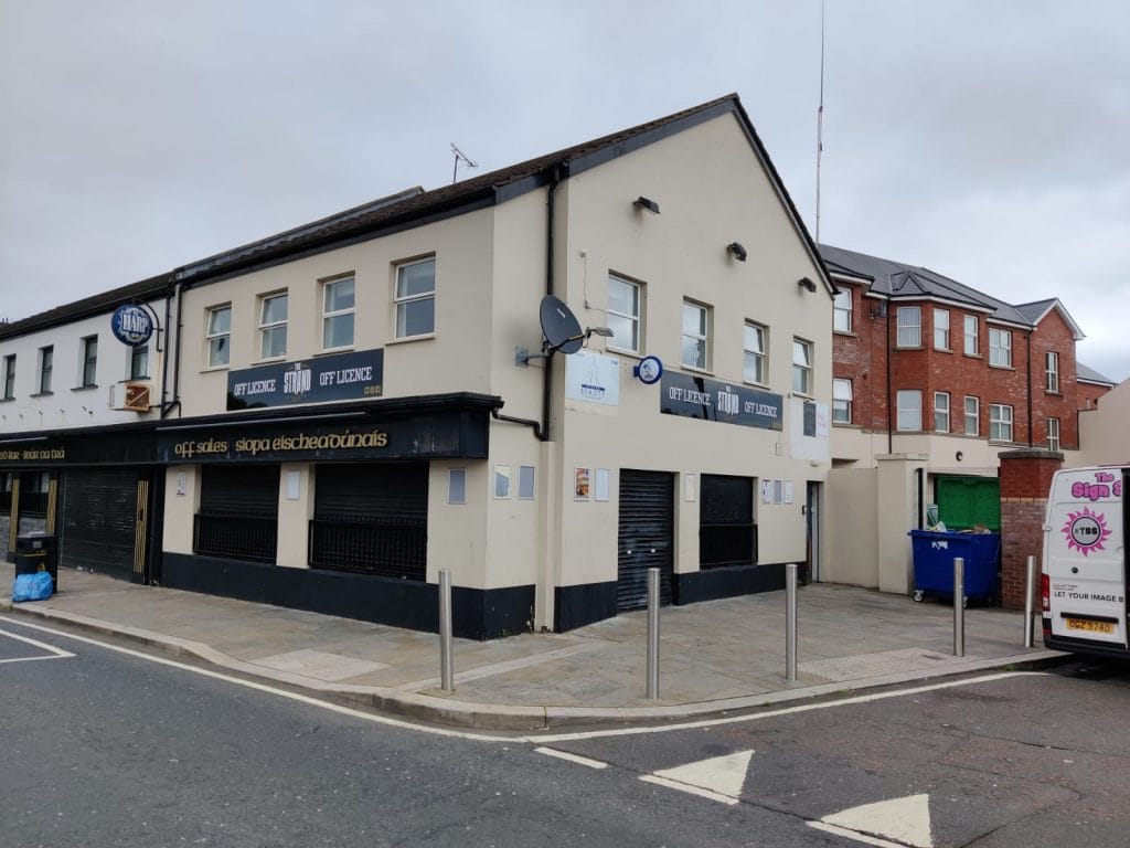 Read more about the article The Strand Bar